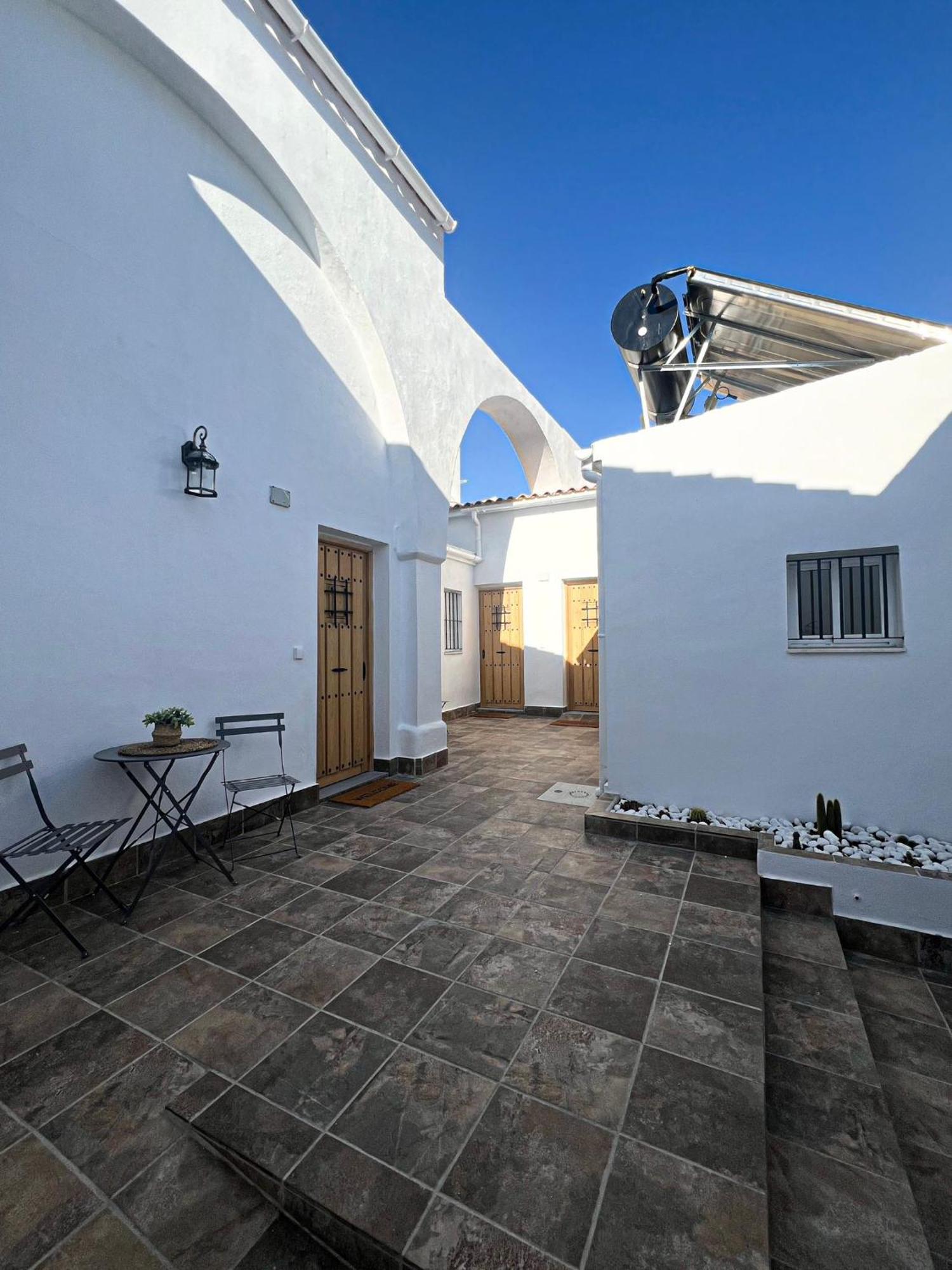 Apartamentos Turisticos A.Parra Jerez de la Frontera Luaran gambar