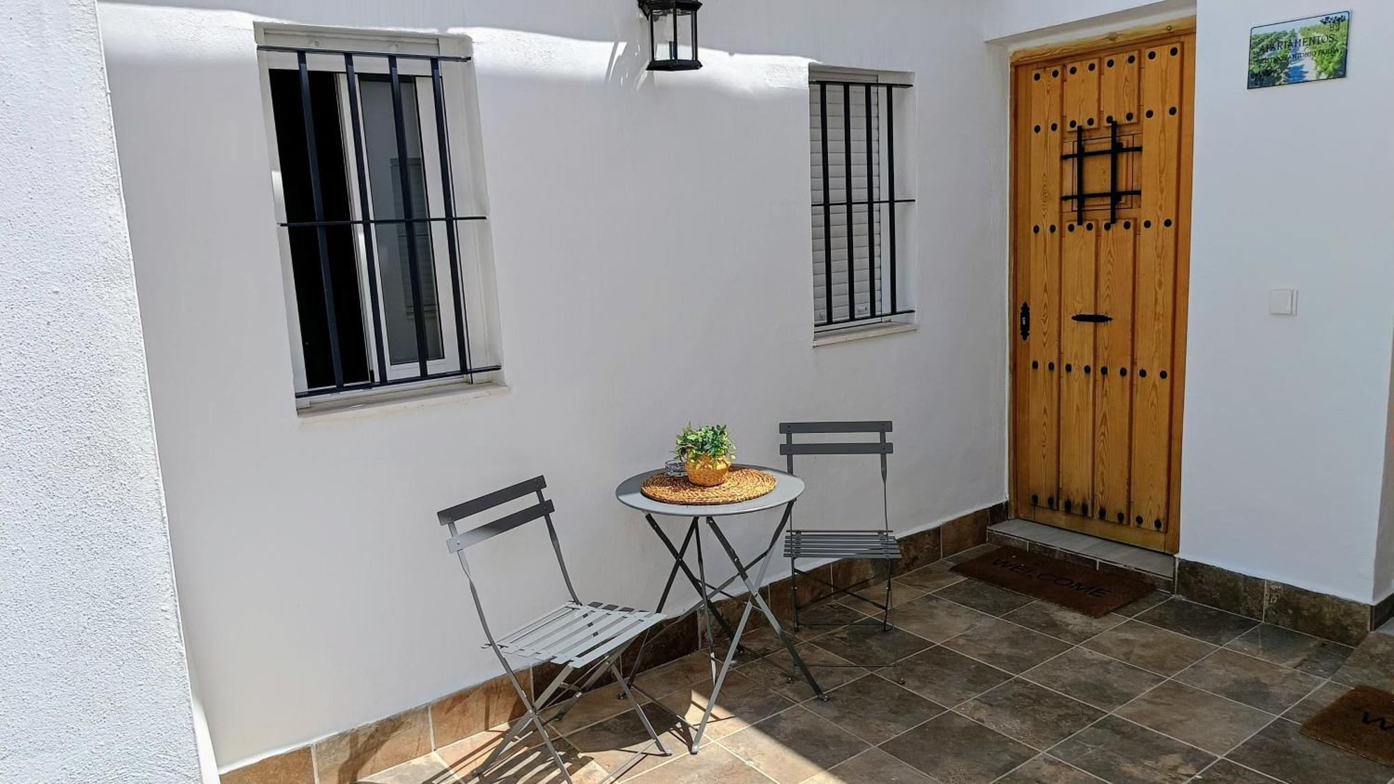 Apartamentos Turisticos A.Parra Jerez de la Frontera Luaran gambar